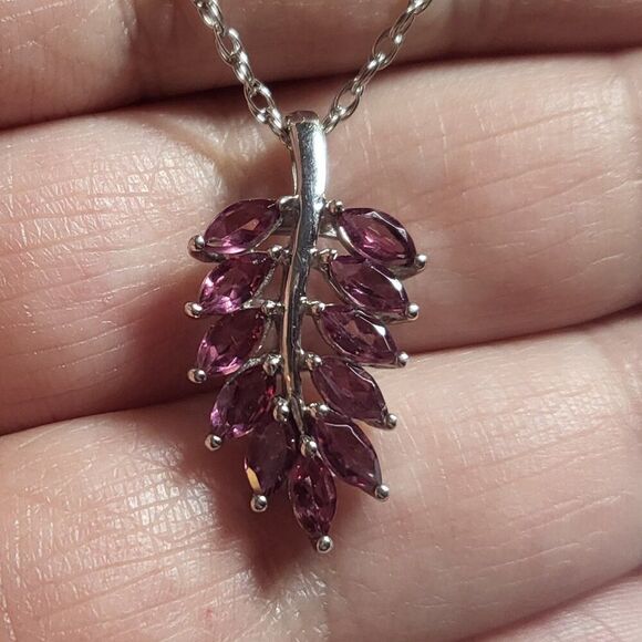Natural Rhodolite Garnet leaf Sterling Silver Pendant Necklace - Picture 2 of 6